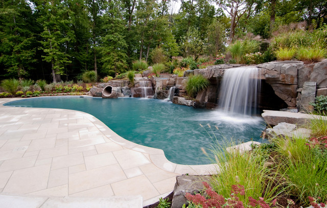 contemporary-pool