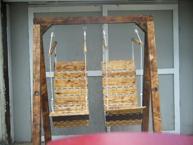 diy laced pallet chair