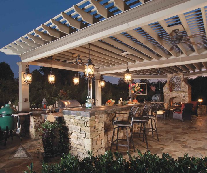 exterior-rustic-outdoor-kitchen-design-traditional-outdoor-kitchen-designing-ideas-with-white-wooden-pergola-on-stone-wall-amazing-outdoor-design-ideas