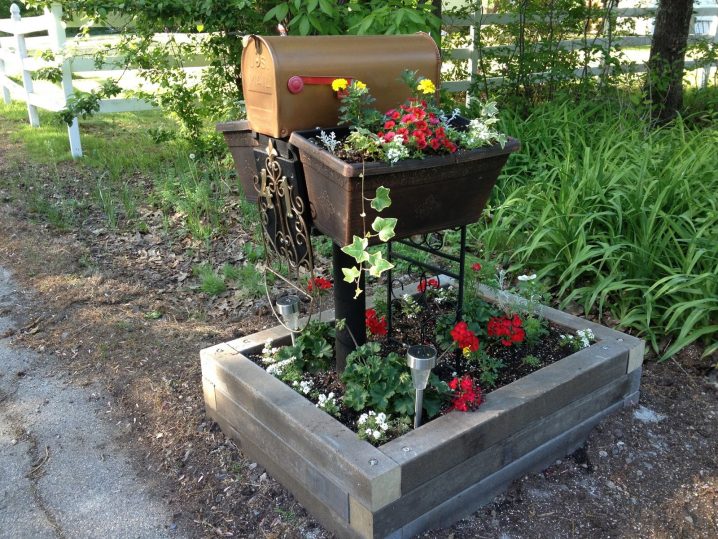 mailbox planters
