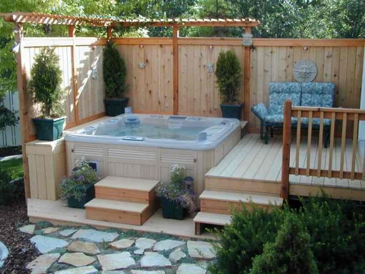 outdoor-hot-tub