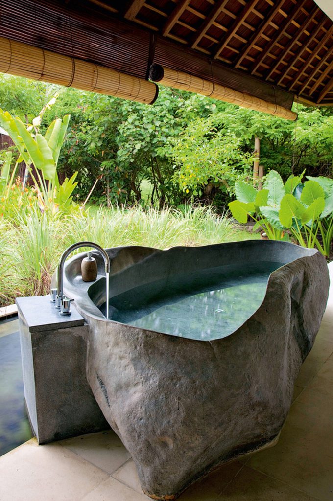 stone-bath-in-outdoor