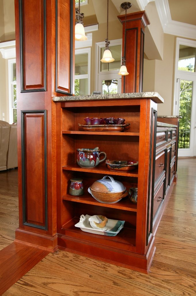Open-storage-in-side-of-kitchen-cabinet