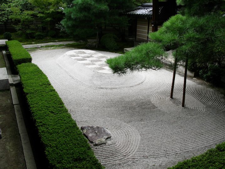 Tidy-Plant-and-Fresh-Tree-on-Unique-Garden-Floor-right-for-Diy-Zen-Garden-with-Simple-Staircase-and-Nice-Drain-plus-Nice-Stapping