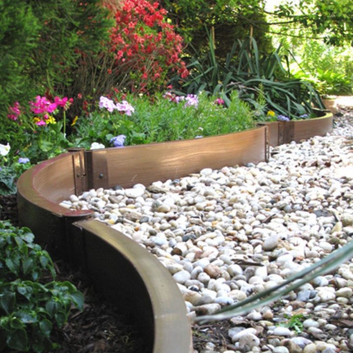 garden-great-garden-edging-stone-decor-ideas-gold-metal-laminate-the-elegant-and-also-desirable-decorative-garden-edging-ideas-to-get-inspire-your-cozy-residence-decorative-garden-edging-ideas