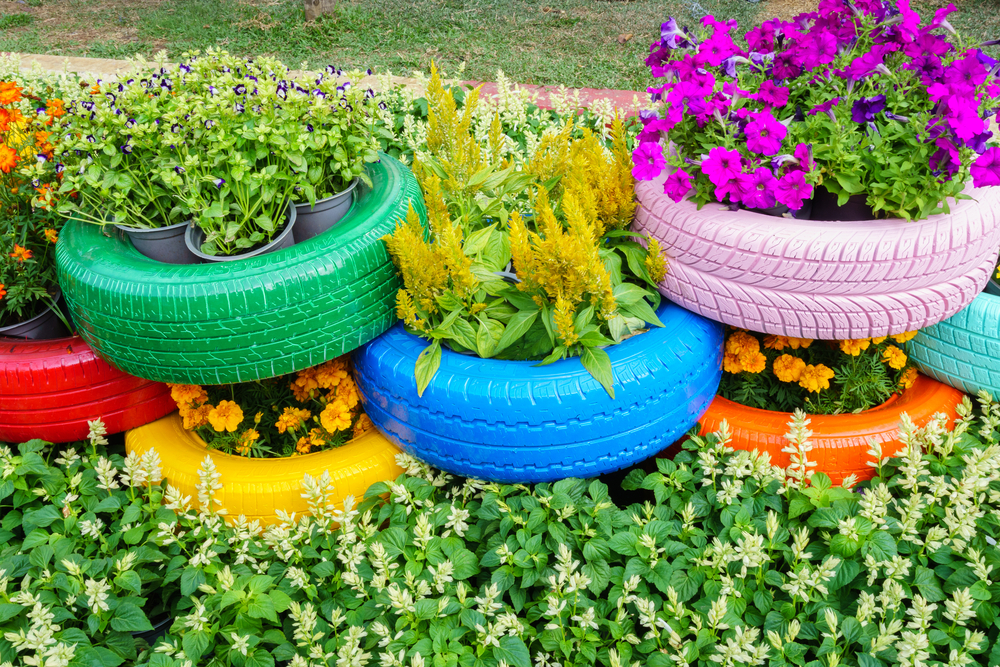 Fascinating Flower Tire Planters That You Should See Today - Top Dreamer