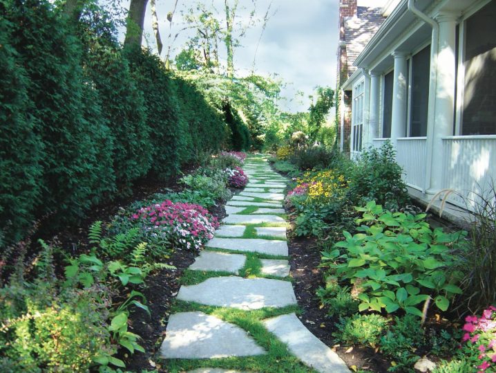 Bertrand-Landscape-and-Design_Theres-no-place-like-home_Flagstone-Walkway-Turf
