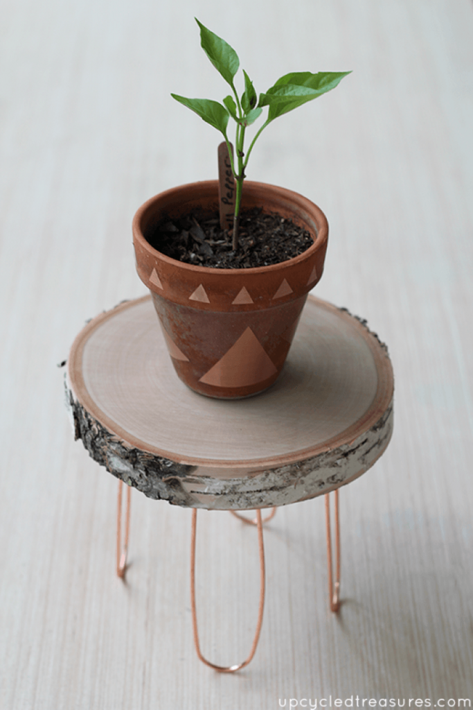 diy-rustic-and-modern-plant-stand-upcycledtreasures