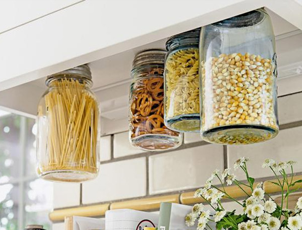 diy_mason_jar_hanging_kitchen_storage_jars