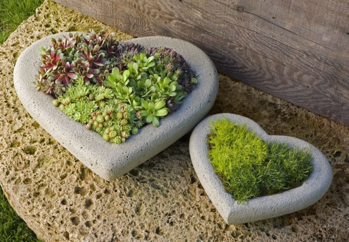 stone heart planters