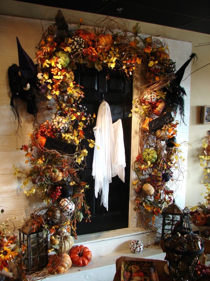 16-beauty-front-porch-designs-for-halloween-day-top-easy-party-decor-project-5