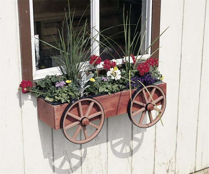 amish-made-rustic-window-box-planter-10