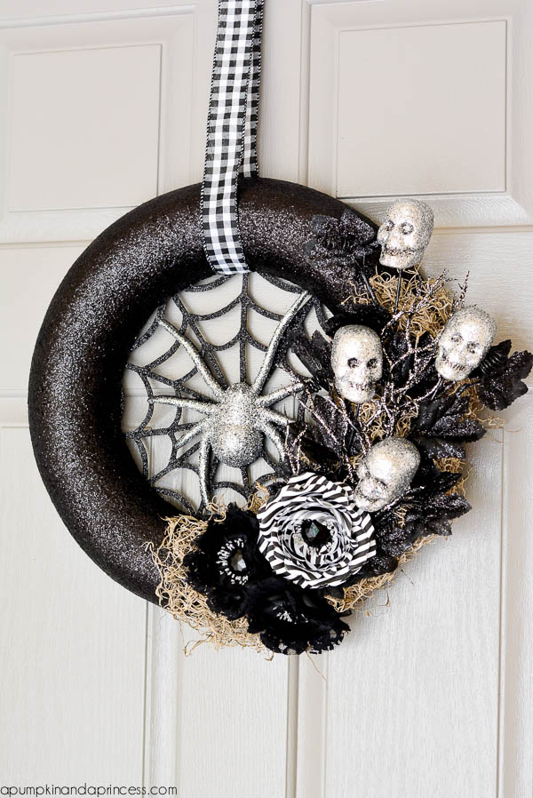 diy-spider-web-halloween-wreath1