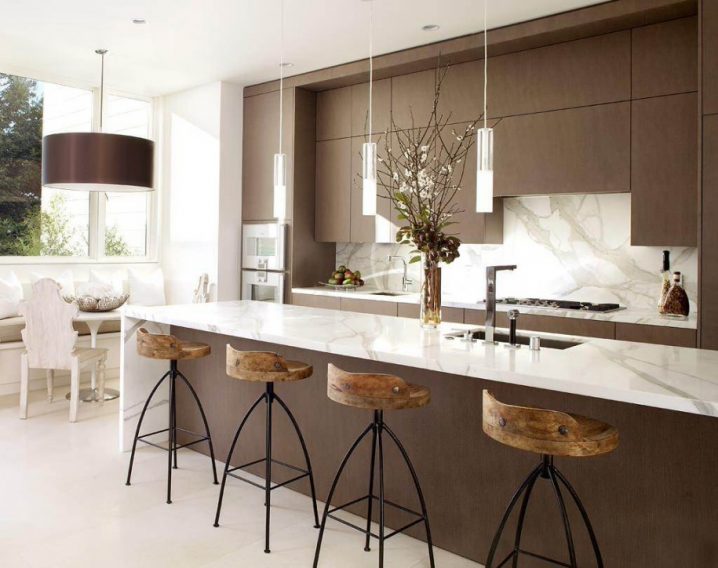 good-modern-white-kitchen-island-ideas-with-wooden-bar-stools