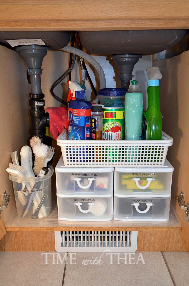 kitchen-sink-cabinet-storage-ideas-9
