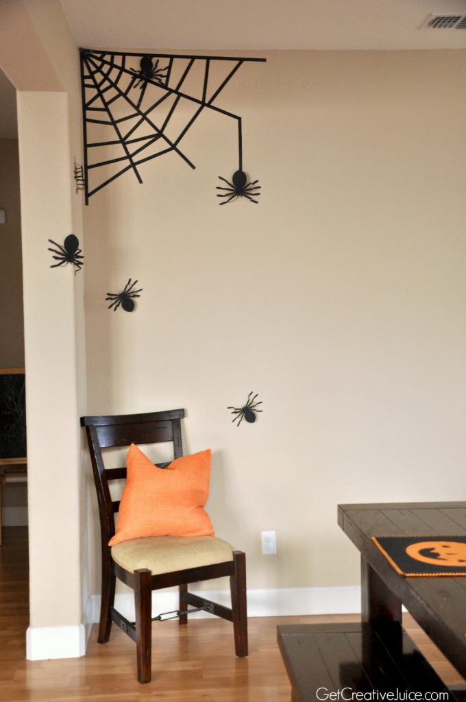 washi-tape-spider-web-wall-decor-easy-fast-diy-halloween-decoration