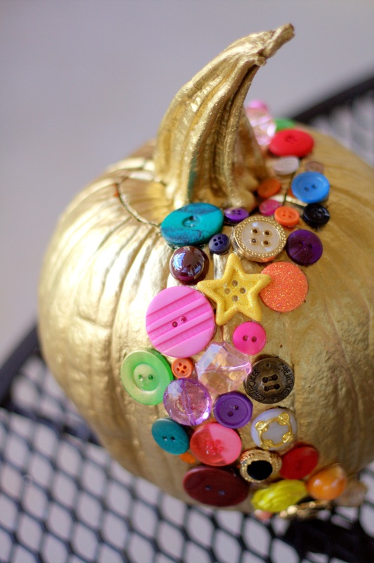 buttons pumpkin decorations 