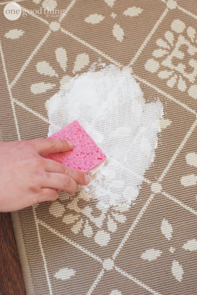 remove-stains-on-carpet