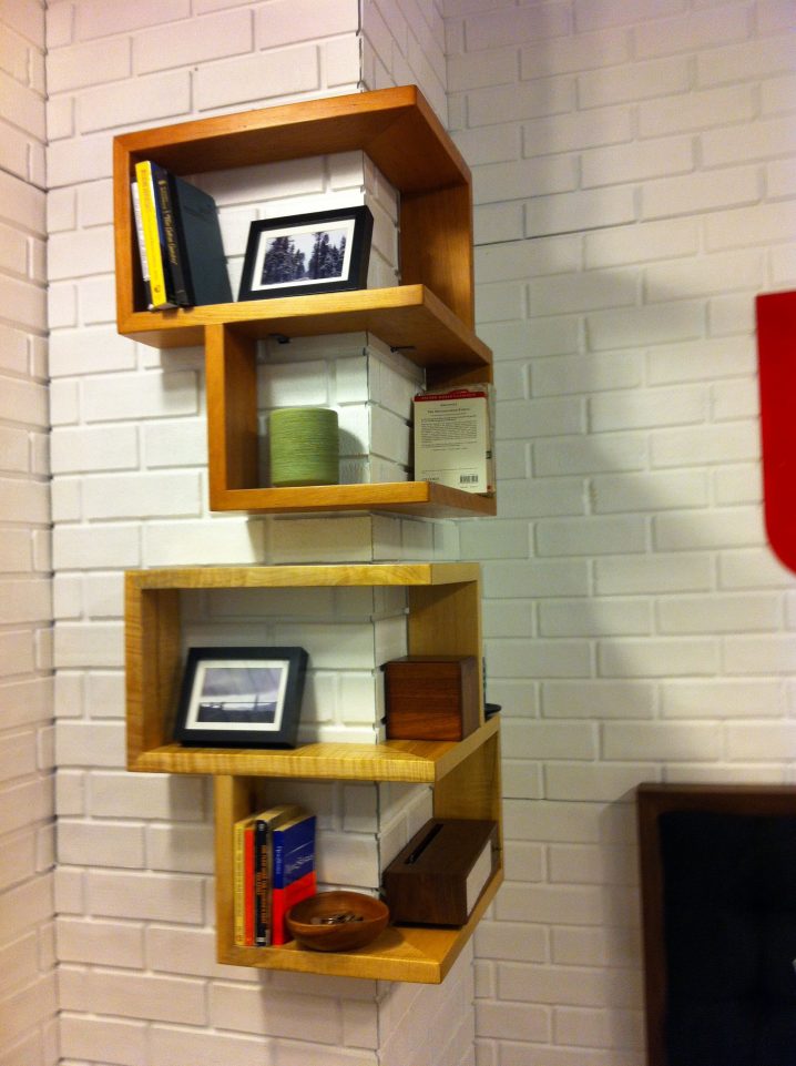 nice-wall-shelving-ideas-in-l-shape-design-for-the-corner-of-the-room