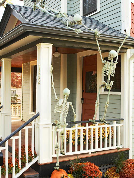 bhg-skeletons-halloween