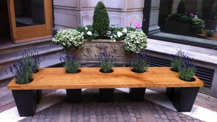 planters-in-bench