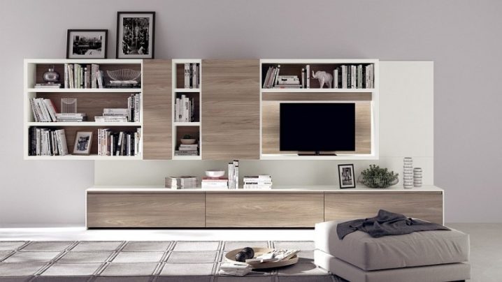 spacious-living-room-with-pale-white-painted-wall-also-applying-creative-fluida-wall-units-800x450