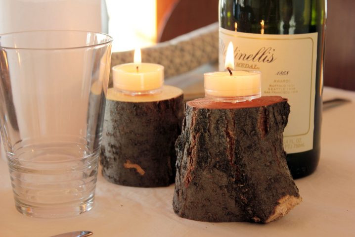 table-setting-log-candle-holders