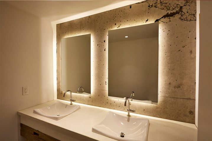 backlit-bathroom-mirror_220216_05
