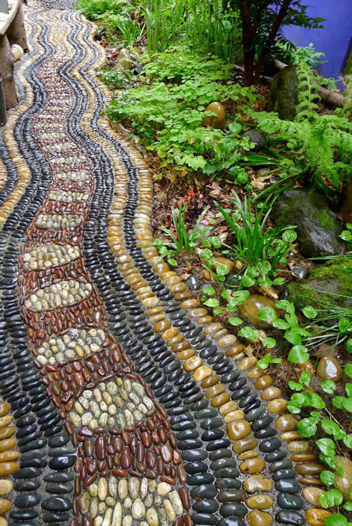 garden-pebble-stone-paths-15
