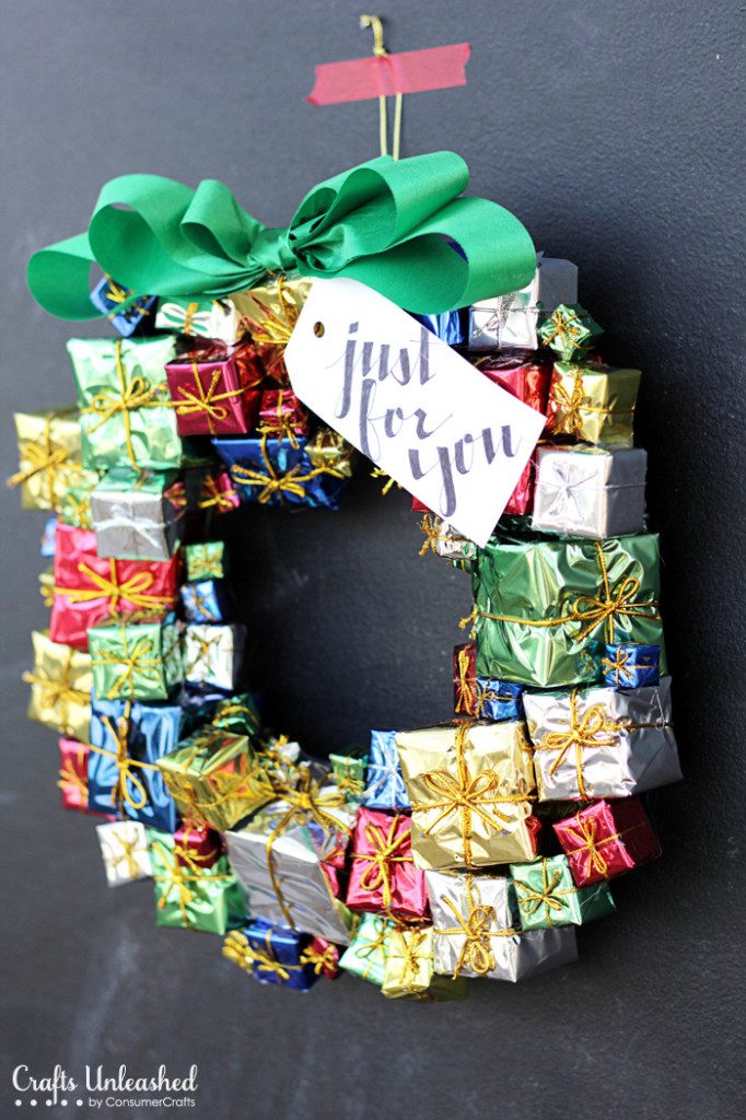 gift-box-christmas-wreath