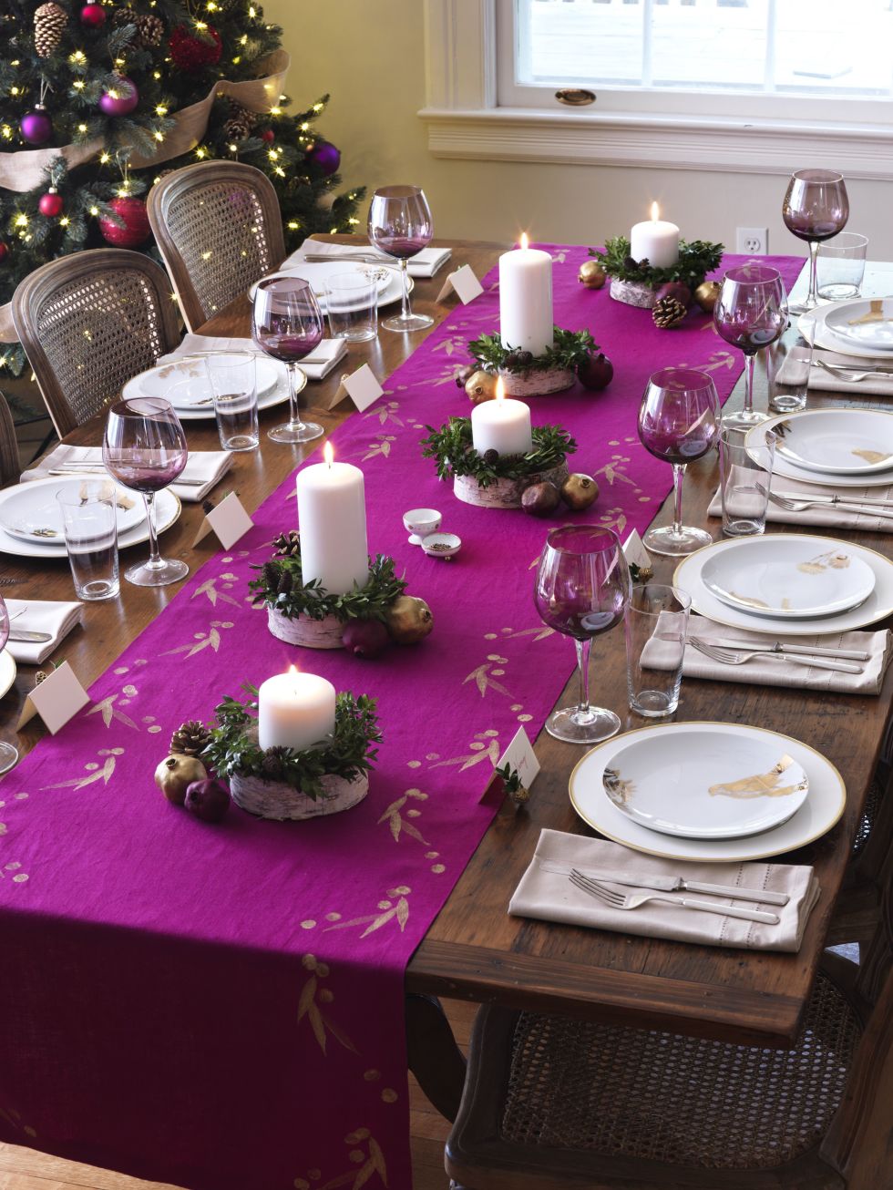 How To Create An Exceptional Christmas Table To WOW Your Guests Top