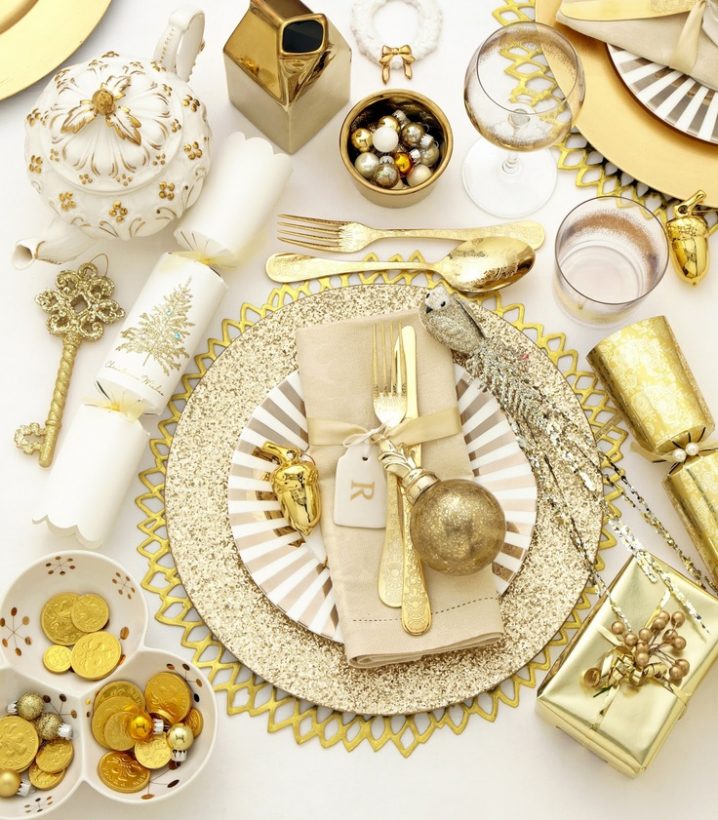 gold-place-setting