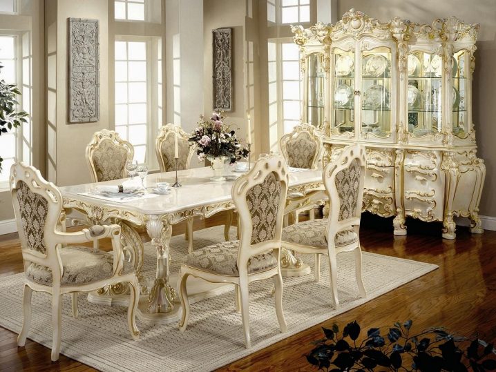 Victorian dining rooms 