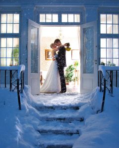 Winter Wedding Photography Ideas And Tips That You Should Consider
